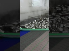 Αυτοματοποιημένη γραμμή παραγωγής κονσερβοποιημένων ψαριών 4000CPH 8000 CPH 12000CPH για σαρδέλες